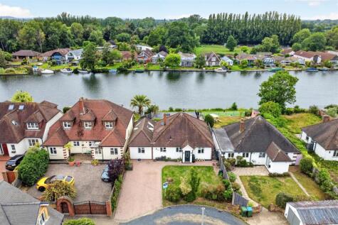 Dudley Road, Walton-On-Thames