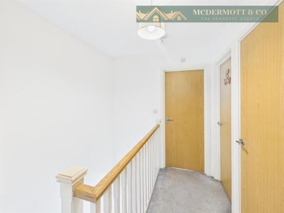 3 bed Semi-Detached for sale Image 9