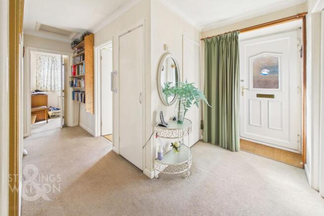 Reve Crescent, Blofield Heath, Norwich photo 4