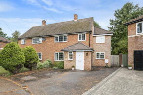 44, Nightingale Crescent, Leatherhead KT24 6PD