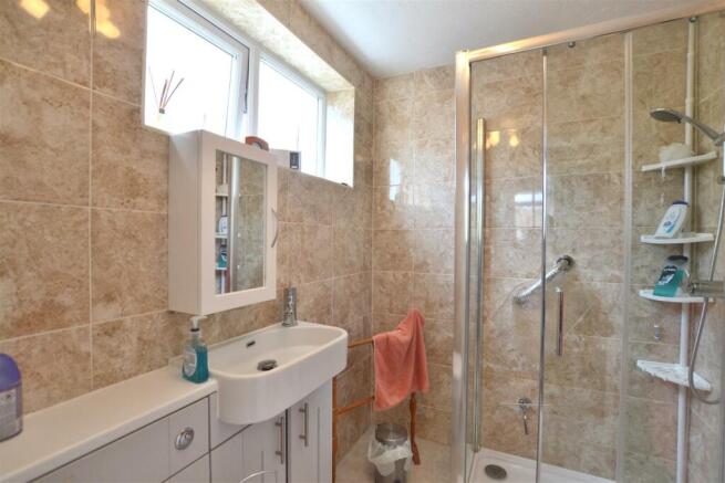 Shower Room.JPG