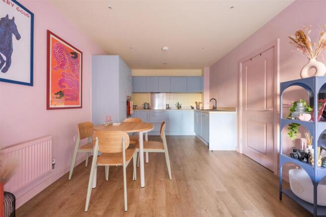 High Road Leyton, E10