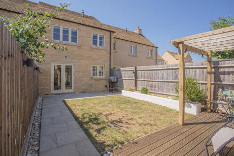 Dearnley Close, Tetbury