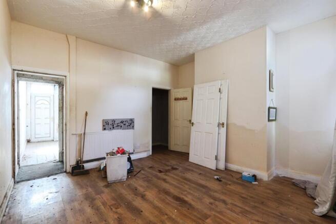 3 bed Terraced for sale Image 10