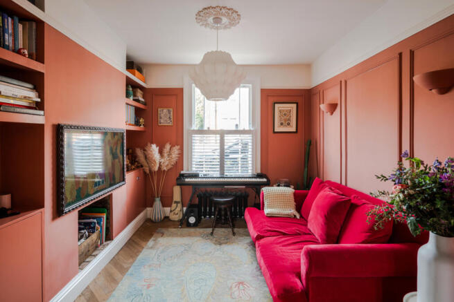 332980 - 186 Kilburn Lane-1.jpeg