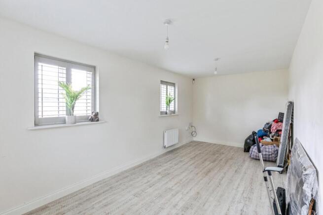 Juniper Grove, Wellingborough, NN8 photo 4