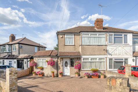 Lansbury Drive, Hayes
