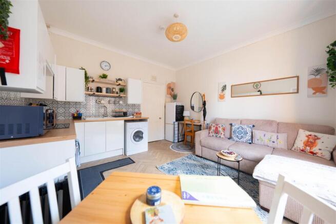 2 Milne Street, Perth photo 3