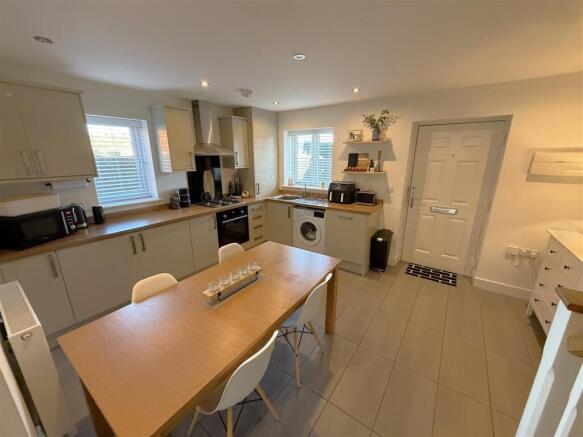 Coltman Drive, Loughborough, Leicestershire photo 3