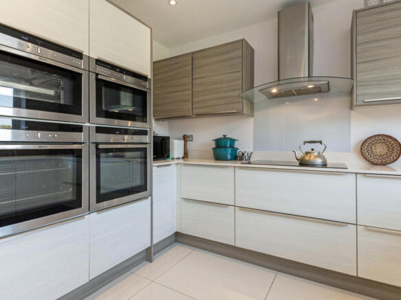Belle Vue Road, Henley-on-thames, RG9 photo 4