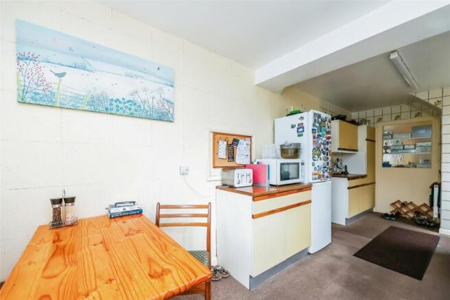 Fitted Kitchen