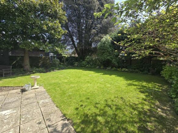 Garden 3.jpg