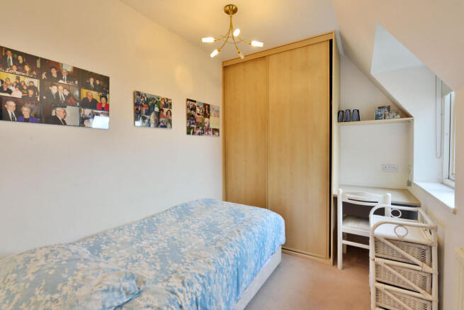 Photo 8