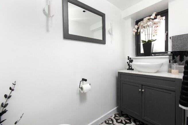 DS Shower Room 1