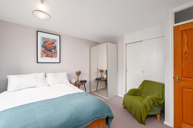 2 bed Apartment for sale Image 9