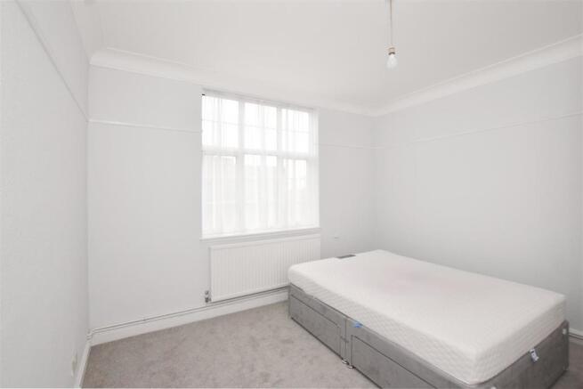 bedroom.JPG