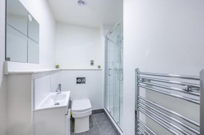 2 bed Apartment for sale Image 4