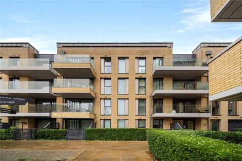 Central Avenue, Fulham, London, SW6