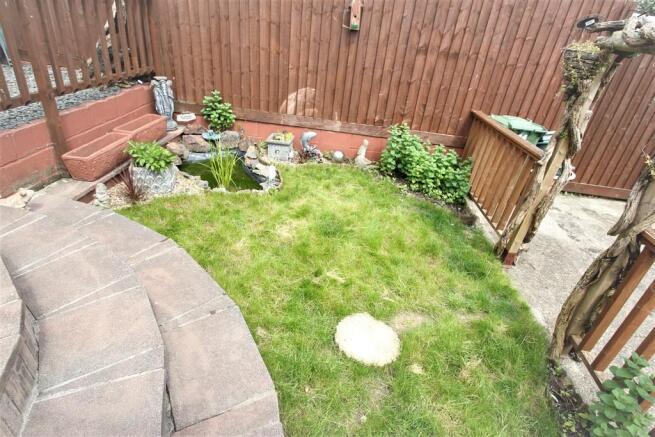 Rear Gdn Mid Area
