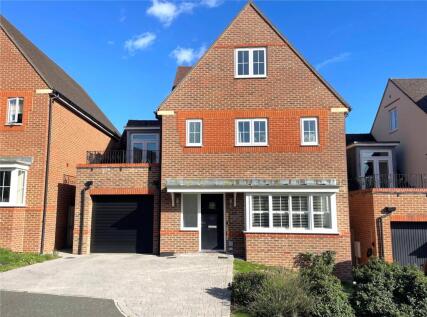 Greenhurst Drive, East Grinstead, West Sussex, RH19