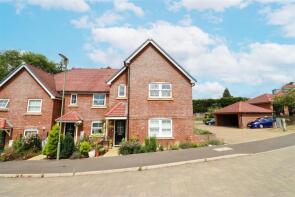 18, Tudgey Gardens, Crookham Village, Fleet GU51 5BZ