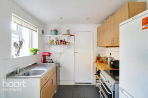 48, Brunswick Grove, New Southgate, London N11 1ED