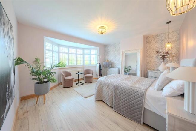 4 bed Semi-Detached for sale Image 7