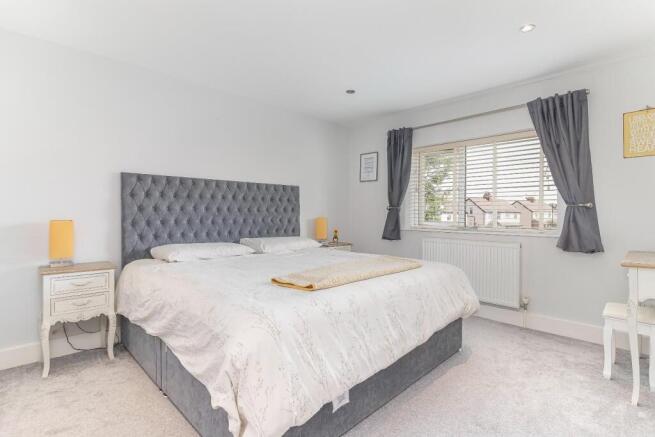 3 bed Semi-Detached for sale Image 7