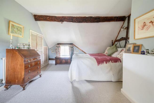 Bedroom 1.jpg