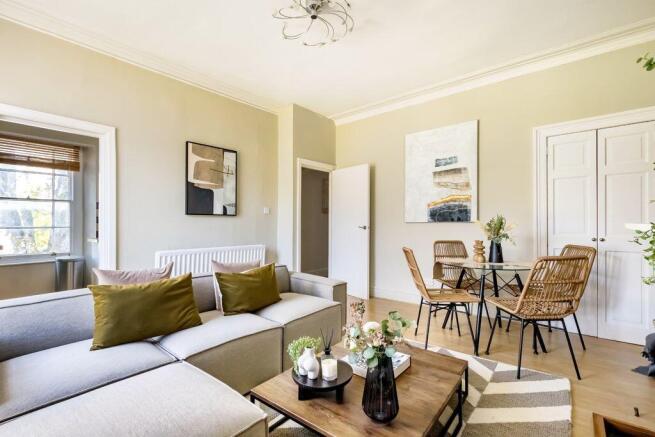 Sitting/Dining Room