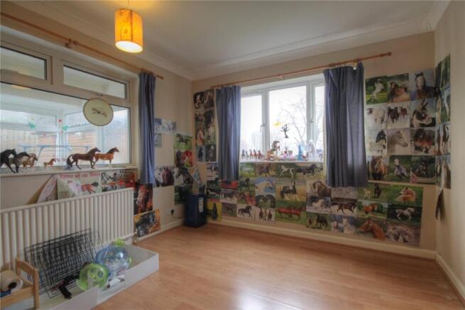 Bedroom/Dining Room