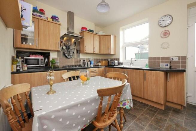 Dining kitchen