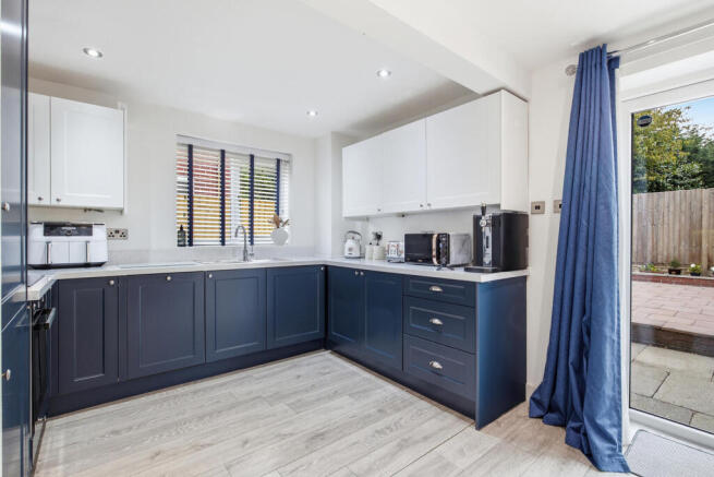 3 bed Semi-Detached for sale Image 7