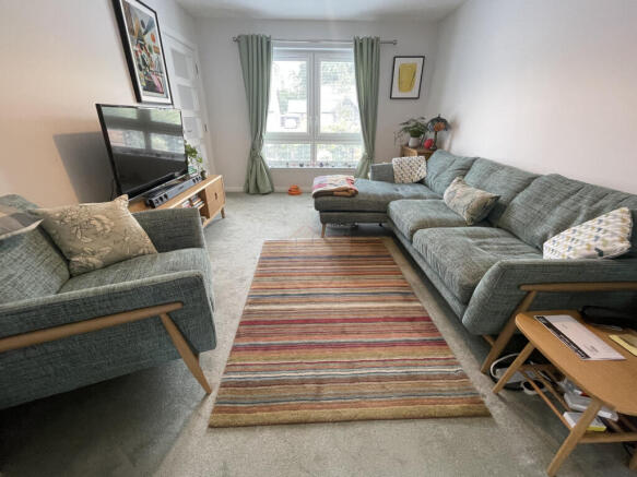 Lounge b.JPG