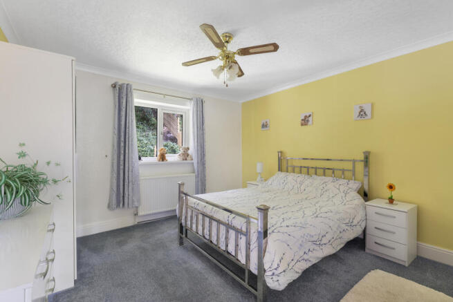 3 bed House for sale Image 6
