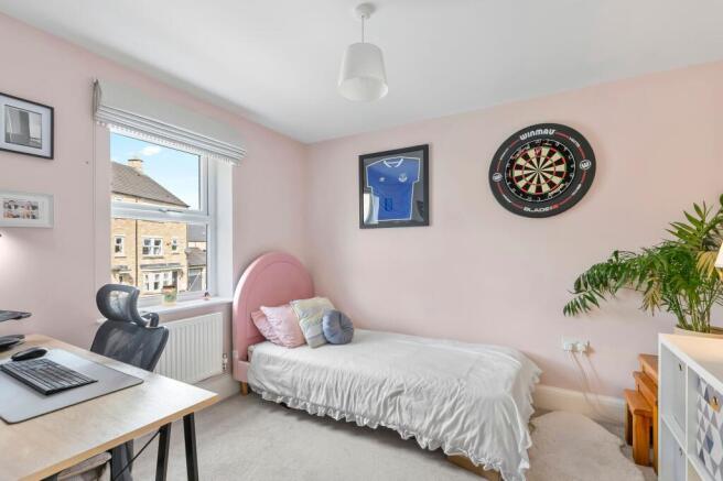 4 bed Semi-Detached for sale Image 12