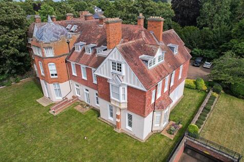 The Severals, Bury Road, Newmarket