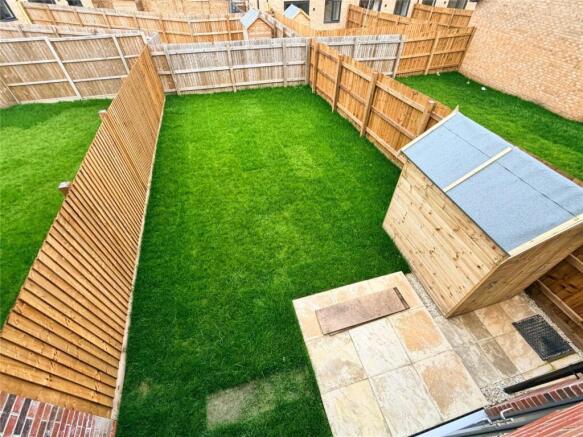 2 bed Terraced for sale Image 6