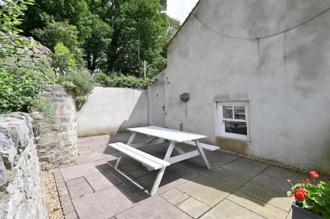 REAR PATIO AREA.jpg