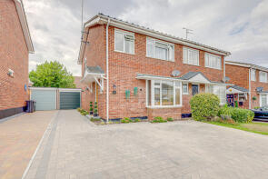 20, Rowan Walk, Leigh-on-sea SS9 5PL