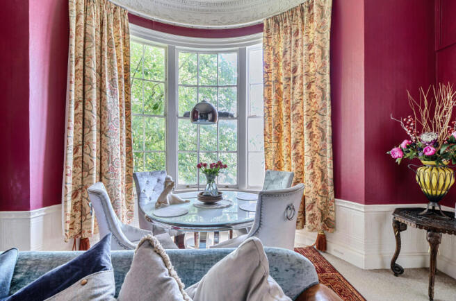 Living/Dining Area