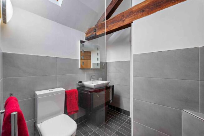 ENSUITE SHOWER ROOM