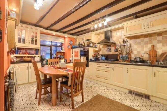 4 bed Terraced for sale Image 7