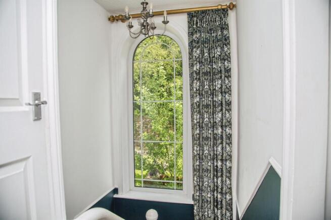 3 bed House for sale Image 9