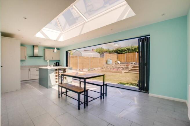 Kitchen / Dining Room