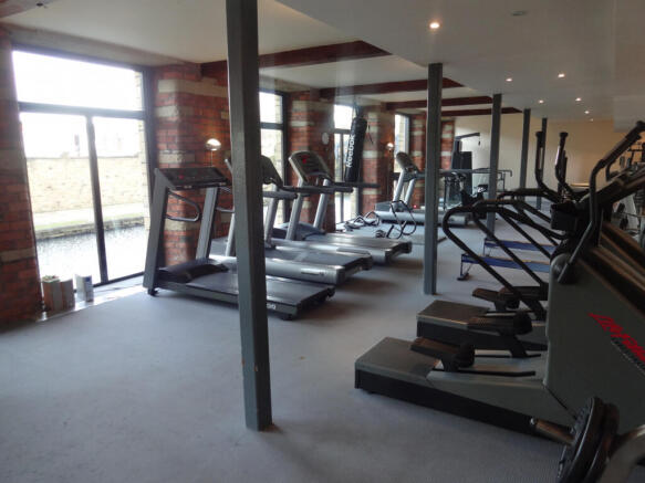 1 bed Apartment to rent Image 9