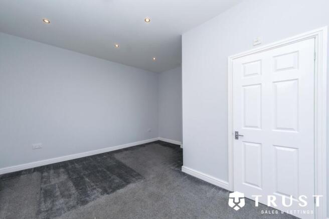 1 bed Flat to rent Image 10