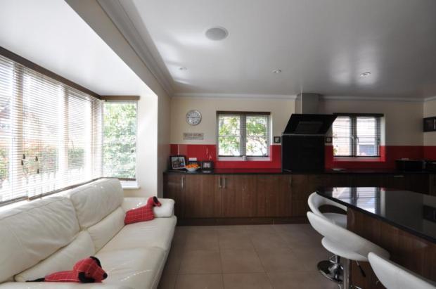 Kitchen/Breakfast