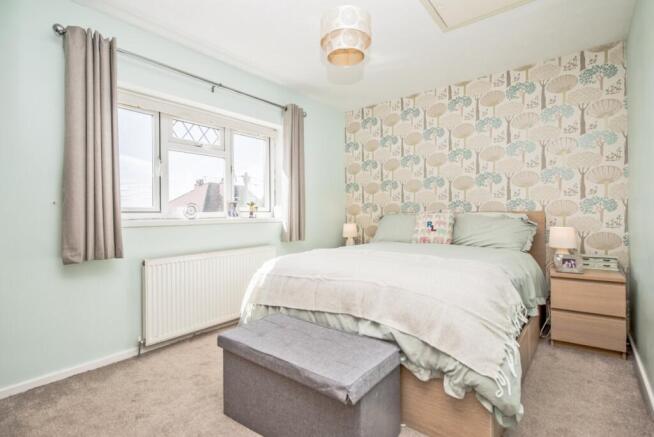 3 bed Semi-Detached for sale Image 9