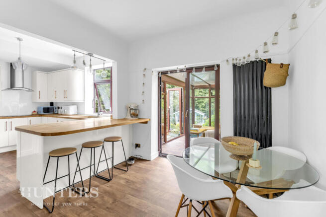 3 bed Semi-Detached for sale Image 8